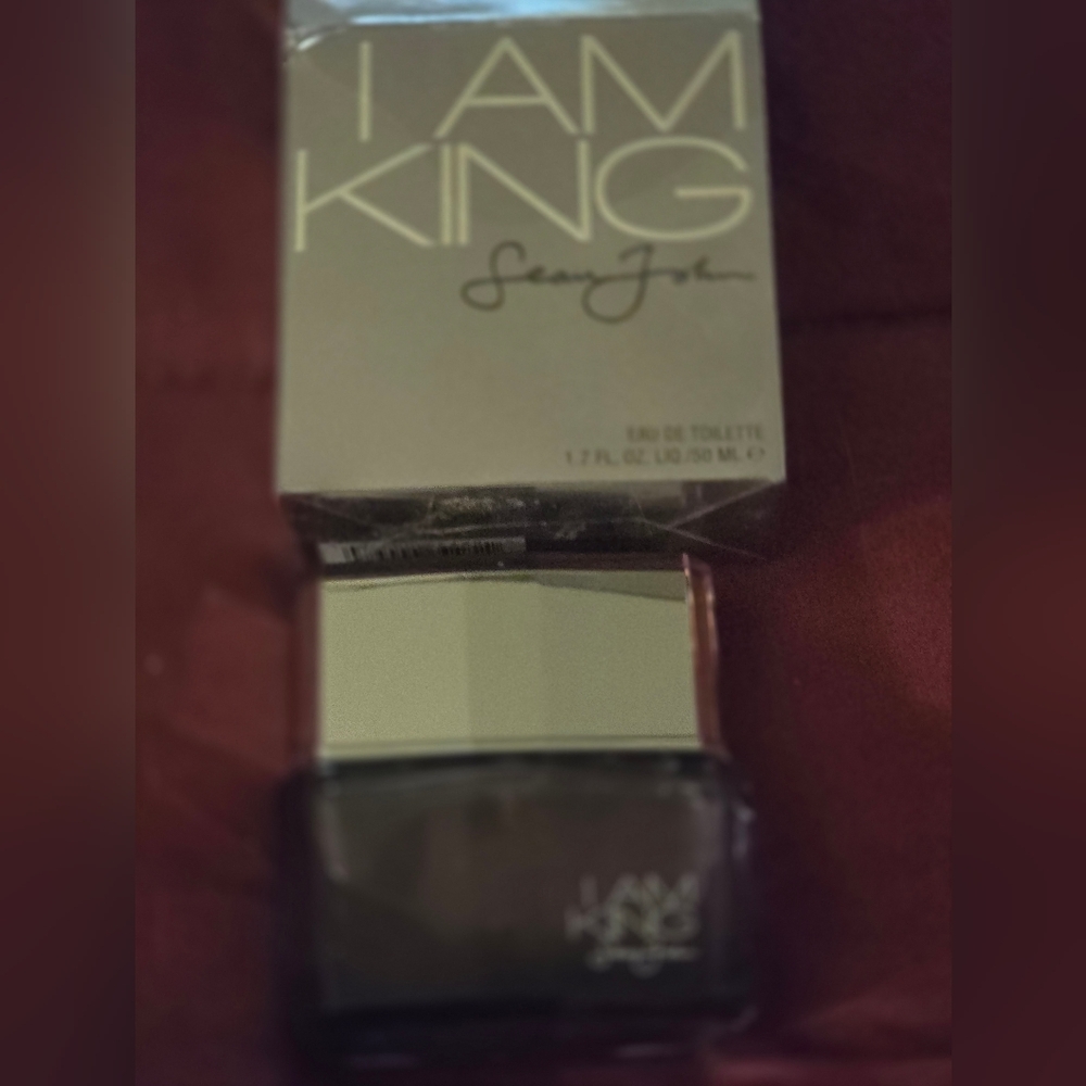 COPY - Sean Jean I am King cologne 1.7 NWOT full bottle